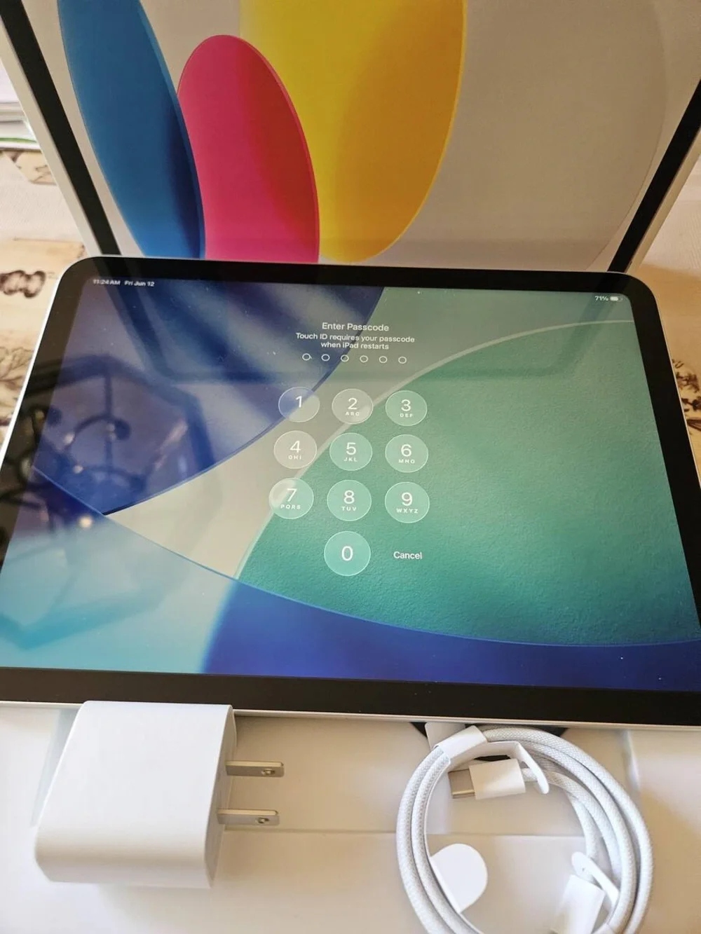 Apple iPad in Silver - Slim Aluminum Tablet